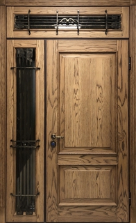 Входная группа с терморазрывом, остеклением и коваными решетками (отделка – МДФ шпон с багетом)